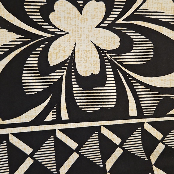 Alfred Dunner Floral Geometric Top - Picture 5 of 8